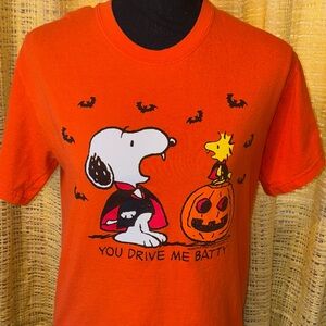 Vintage Snoopy Peanuts Halloween Shirt Size Small Orange T-Shirt Drive Me Batty
